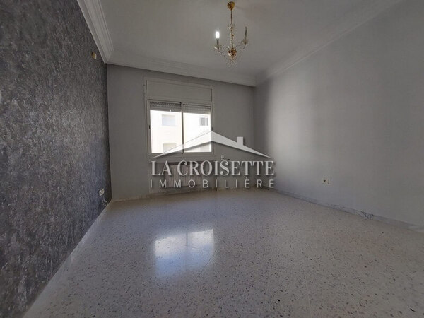 Appartement S+4 à Ain Zaghouan El Wahat